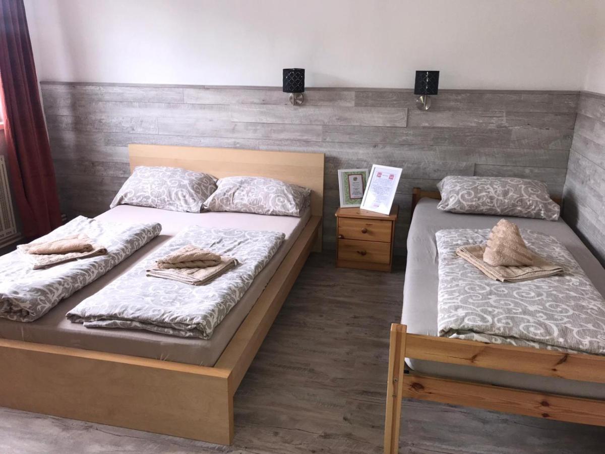 Makss Hotel Wels Kültér fotó