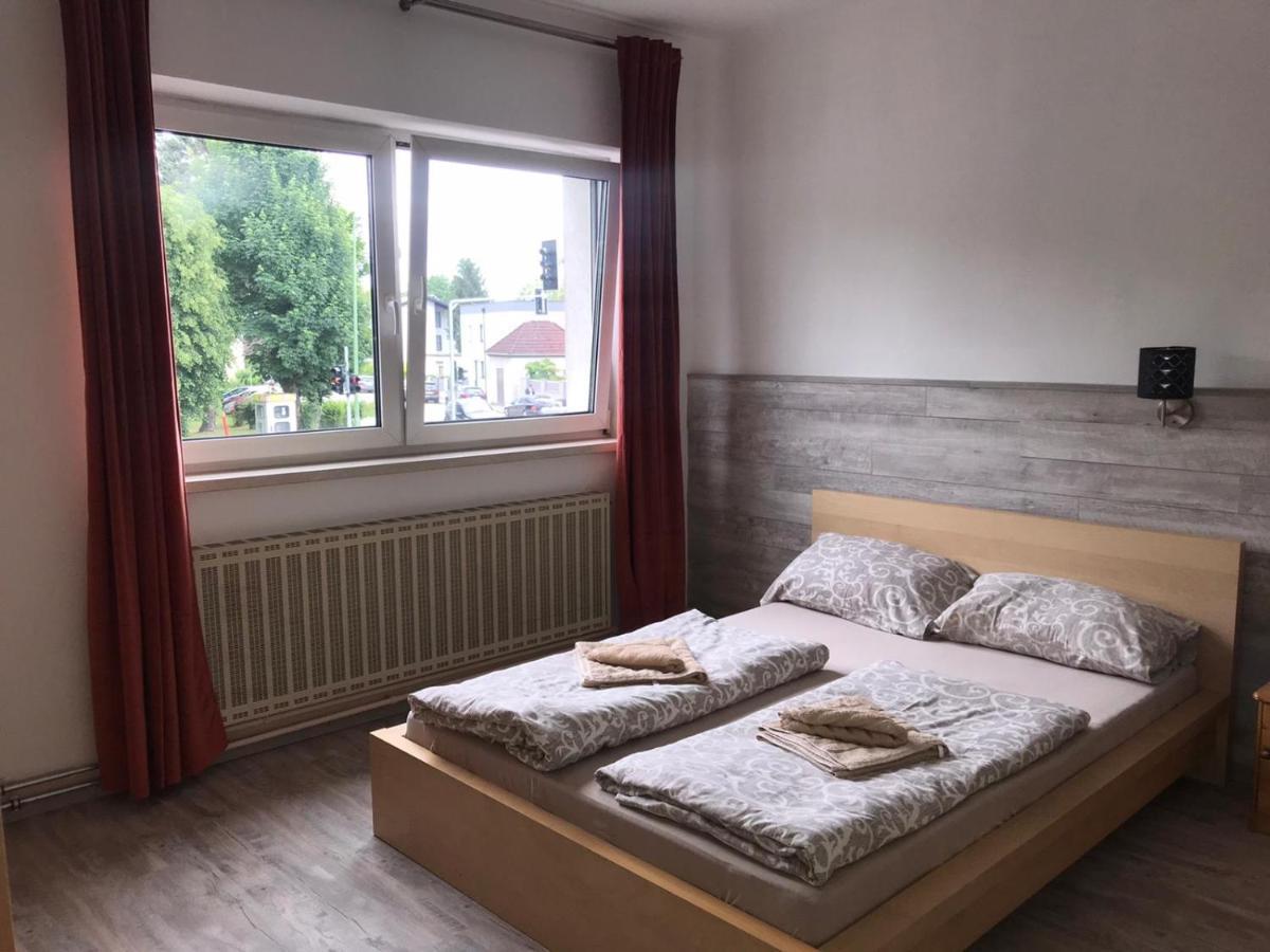 Makss Hotel Wels Kültér fotó