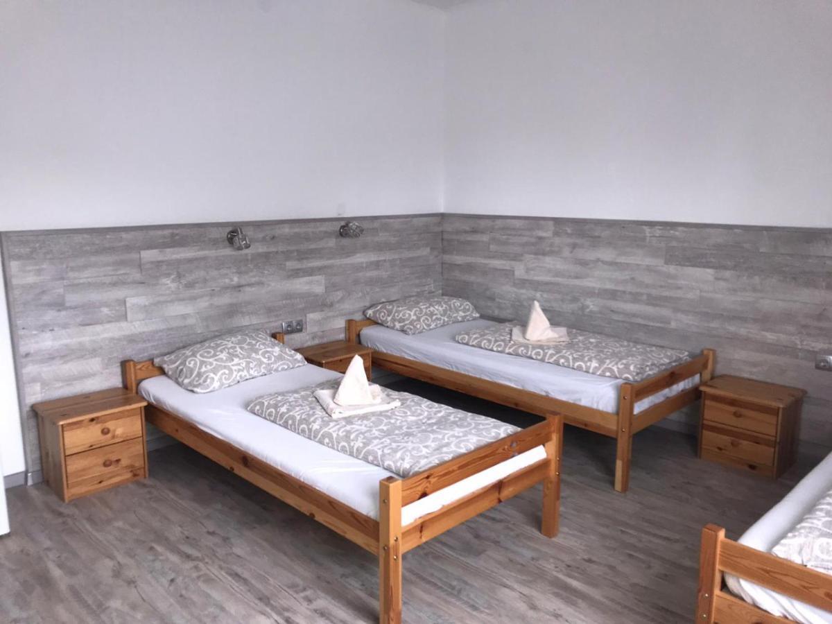Makss Hotel Wels Kültér fotó