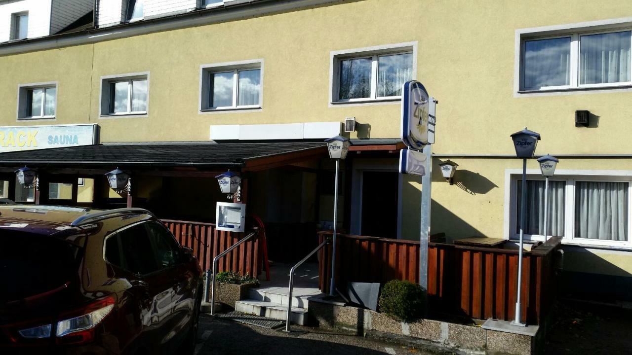Makss Hotel Wels Kültér fotó